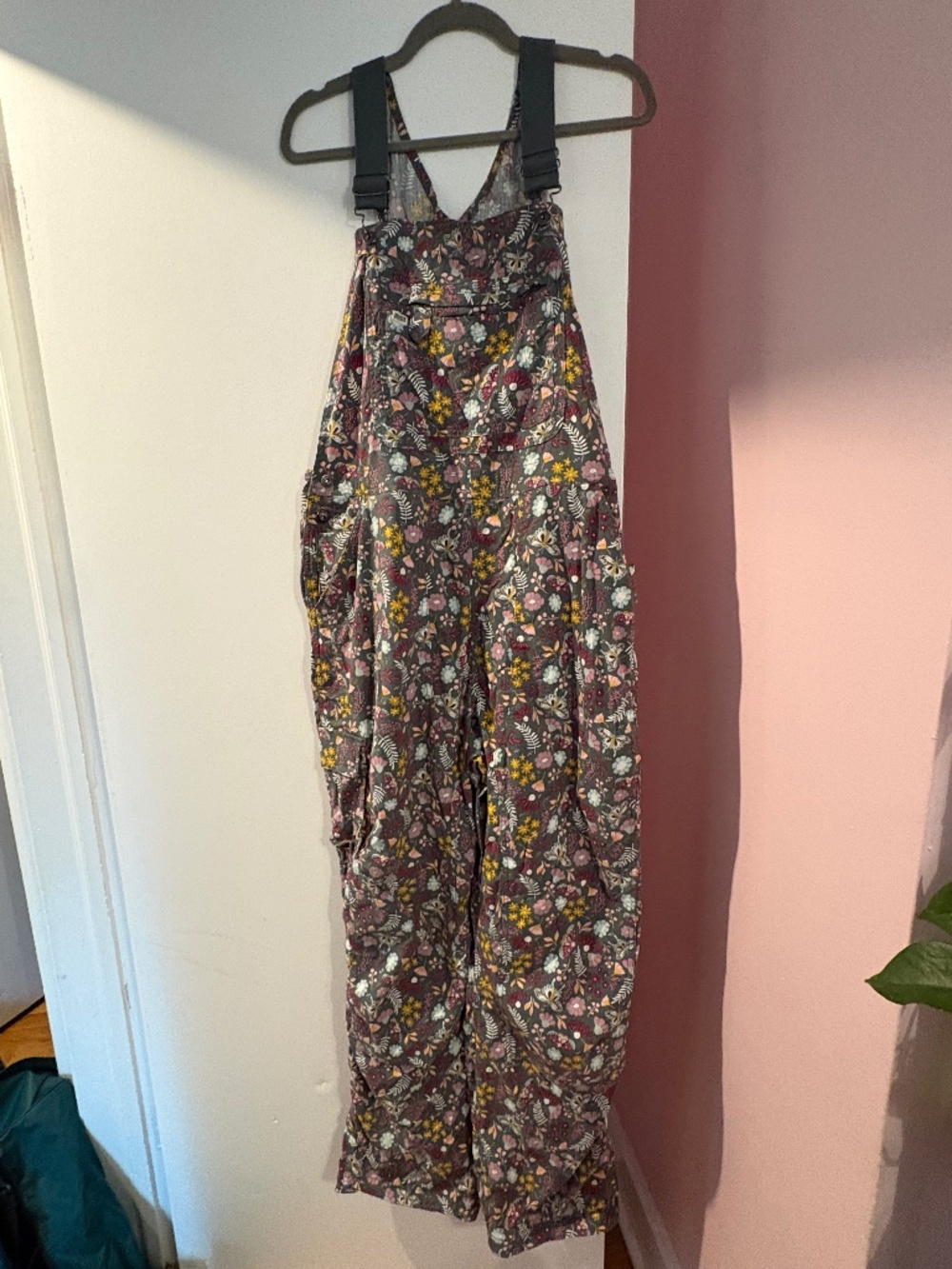 Duluth Trading Co stretch tech overalls XL